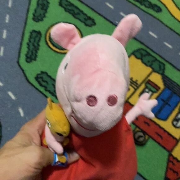 Ty Peppa Pig Plush in EUC about 13 inches tall - Picture 5 of 7